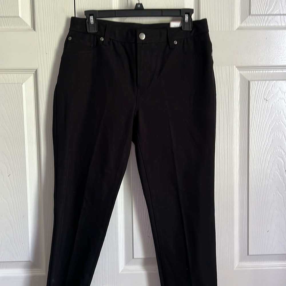 Chico’s Ultimate Fit Black Crop Pants
